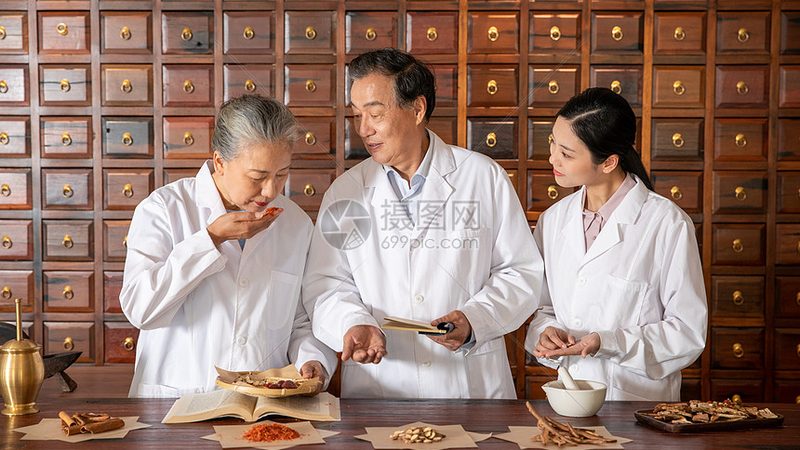 小儿推拿：哪些部位不宜推拿，手法有何讲究？**