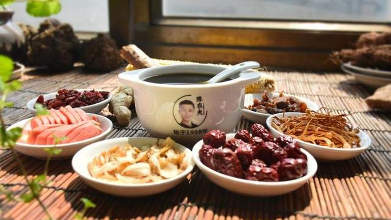 揭秘艾灸养生：北京口碑艾灸馆的选法与要点